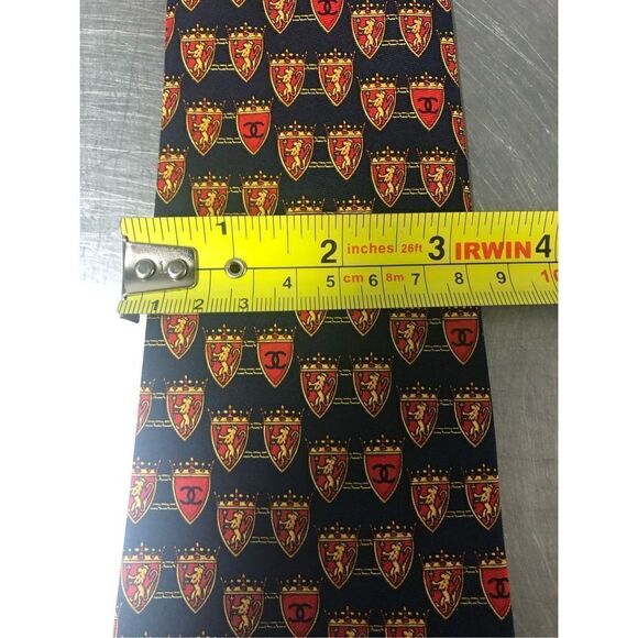 Vintage Chanel Paris Men’s Silk Blue and Red Lion Shield Designer Dress Tie - Picture 9 of 10